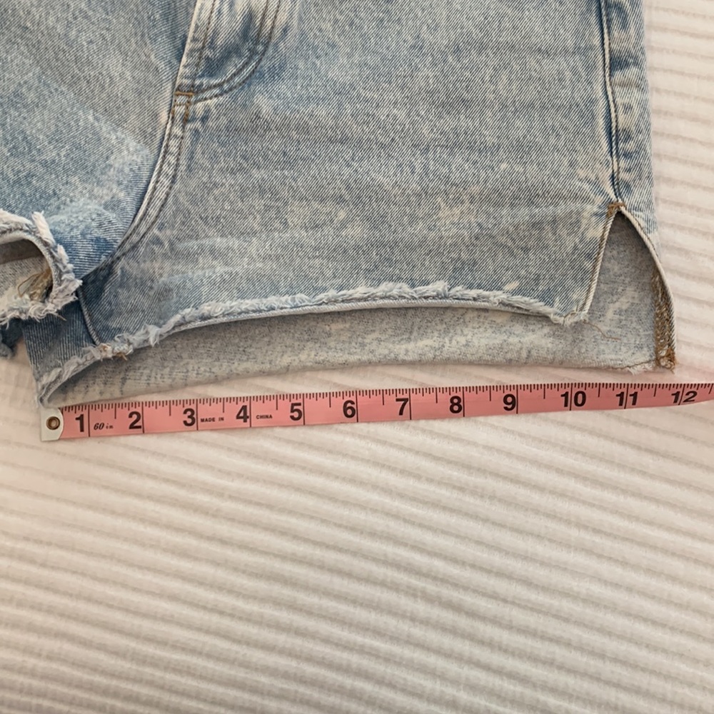 Amuse Society Shoreline Denim Shorts - Size 25 - Picture 7 of 8